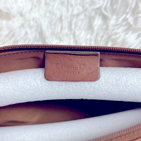 *Authentic*Dior leather handbag in excellent condition - Picture 7 of 12